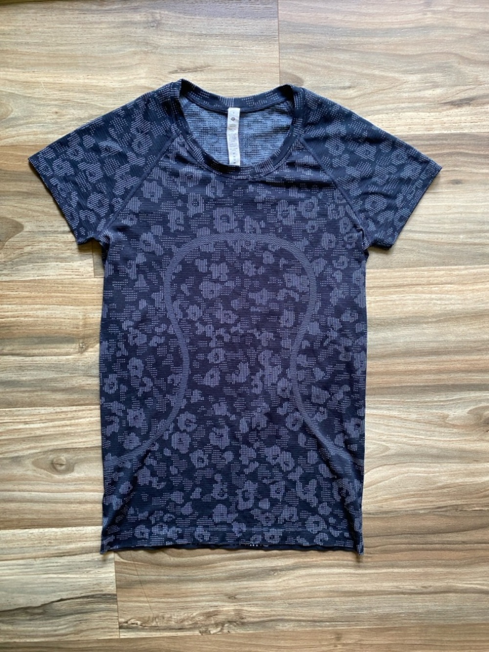 lululemon athletica Swiftly Tech Floral Navy Blue Shirt